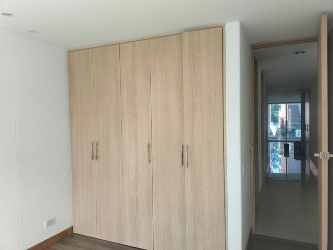 Apartamento de 3 alcobas en arriendo en Loma Benedictinos, Envigado, 130 m² · foto 10 de 17