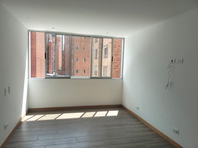 Apartamento de 3 alcobas en arriendo en Loma Benedictinos, Envigado, 130 m² · foto 11 de 17