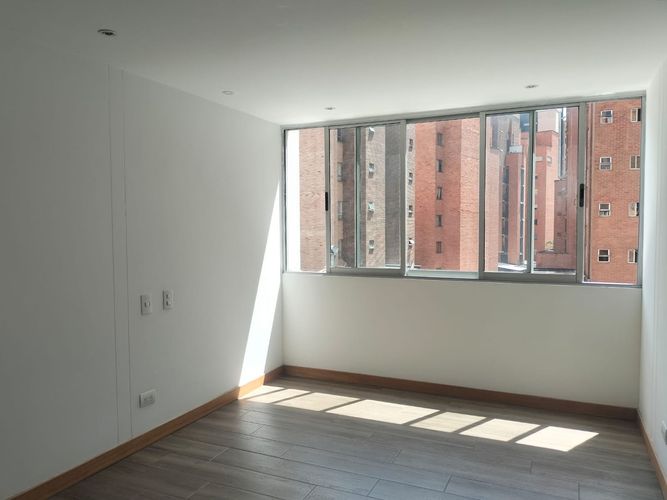 Apartamento de 3 alcobas en arriendo en Loma Benedictinos, Envigado, 130 m² · foto 14 de 17