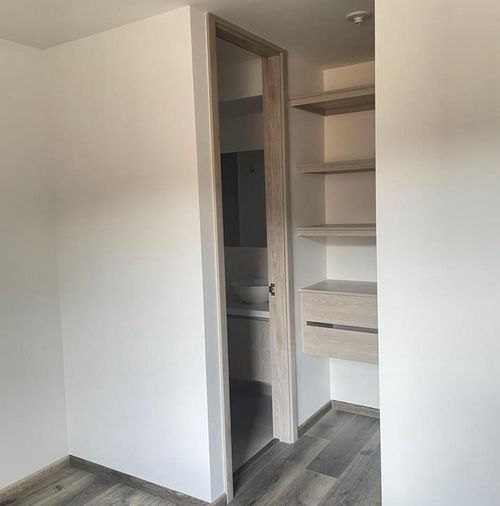 Apartamento en venta en Lagos De Torca, Bogotá · foto 2 de 15