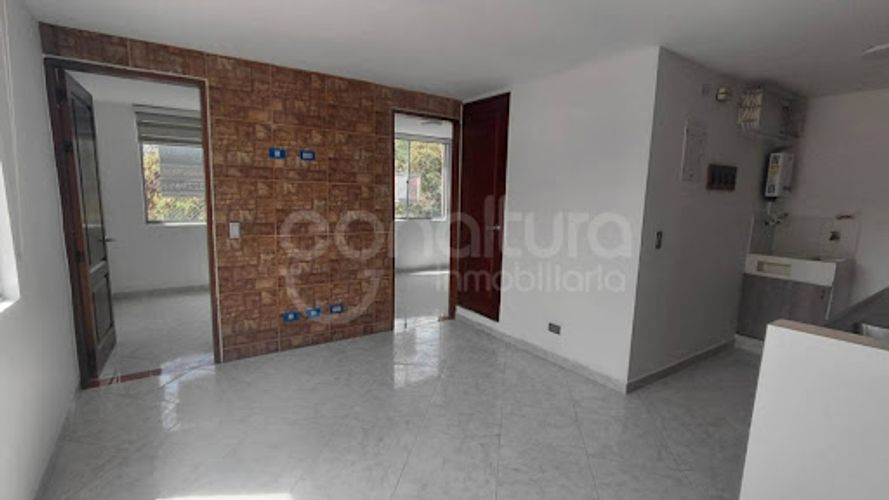 Apartamento de 2 alcobas en arriendo en San Bernardo, Medellín, 40 m² · foto 4 de 11