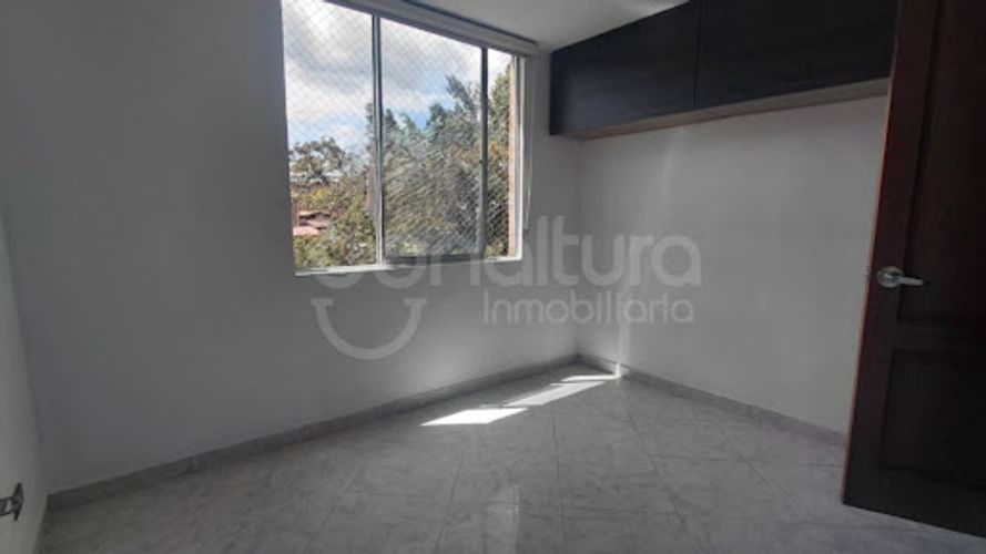 Apartamento de 2 alcobas en arriendo en San Bernardo, Medellín, 40 m² · foto 5 de 11