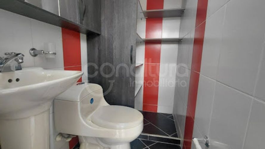 Apartamento de 2 alcobas en arriendo en San Bernardo, Medellín, 40 m² · foto 10 de 11