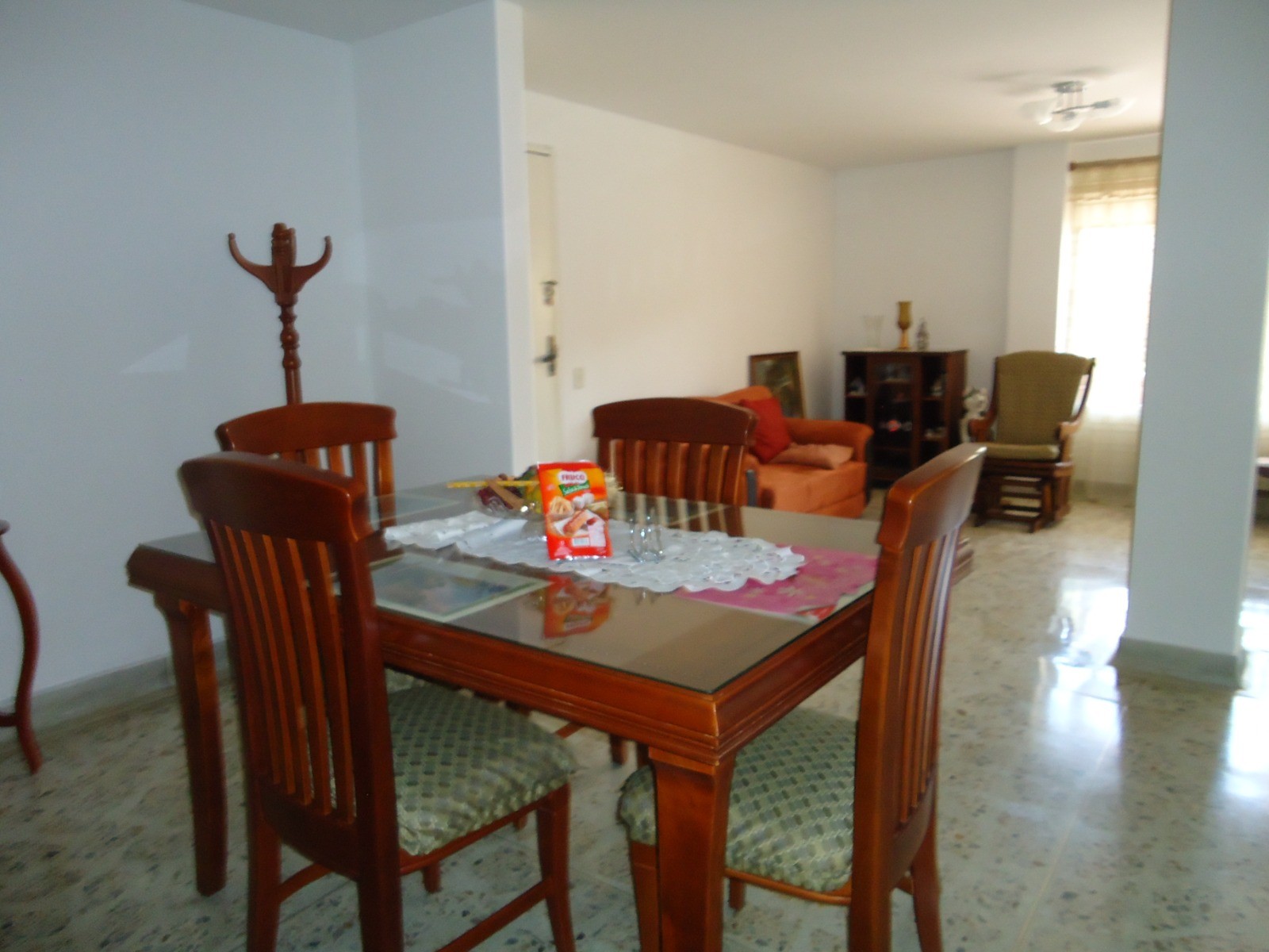 Apartamento en arriendo en Laureles, Medellín · foto 7 de 24