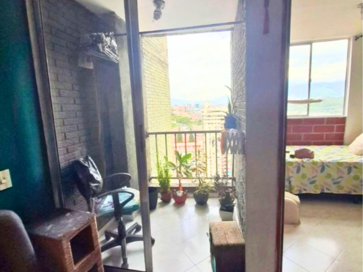 Apartamento en venta en La Candelaria, Medellín · foto 3 de 11