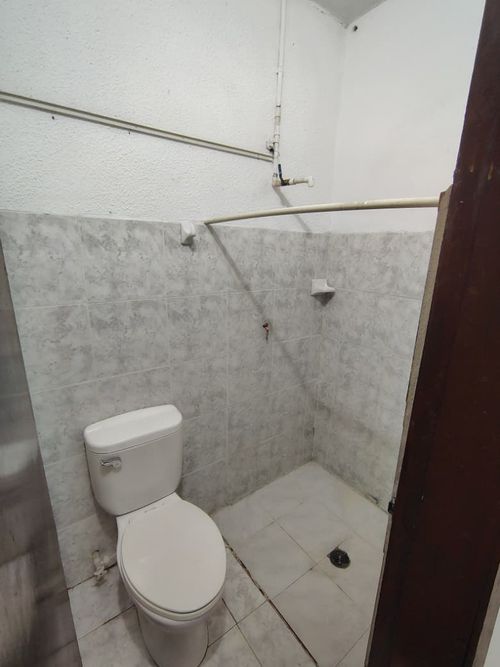 Local en arriendo en Quinta Oriental, Cúcuta, 30 m² · foto 6 de 6