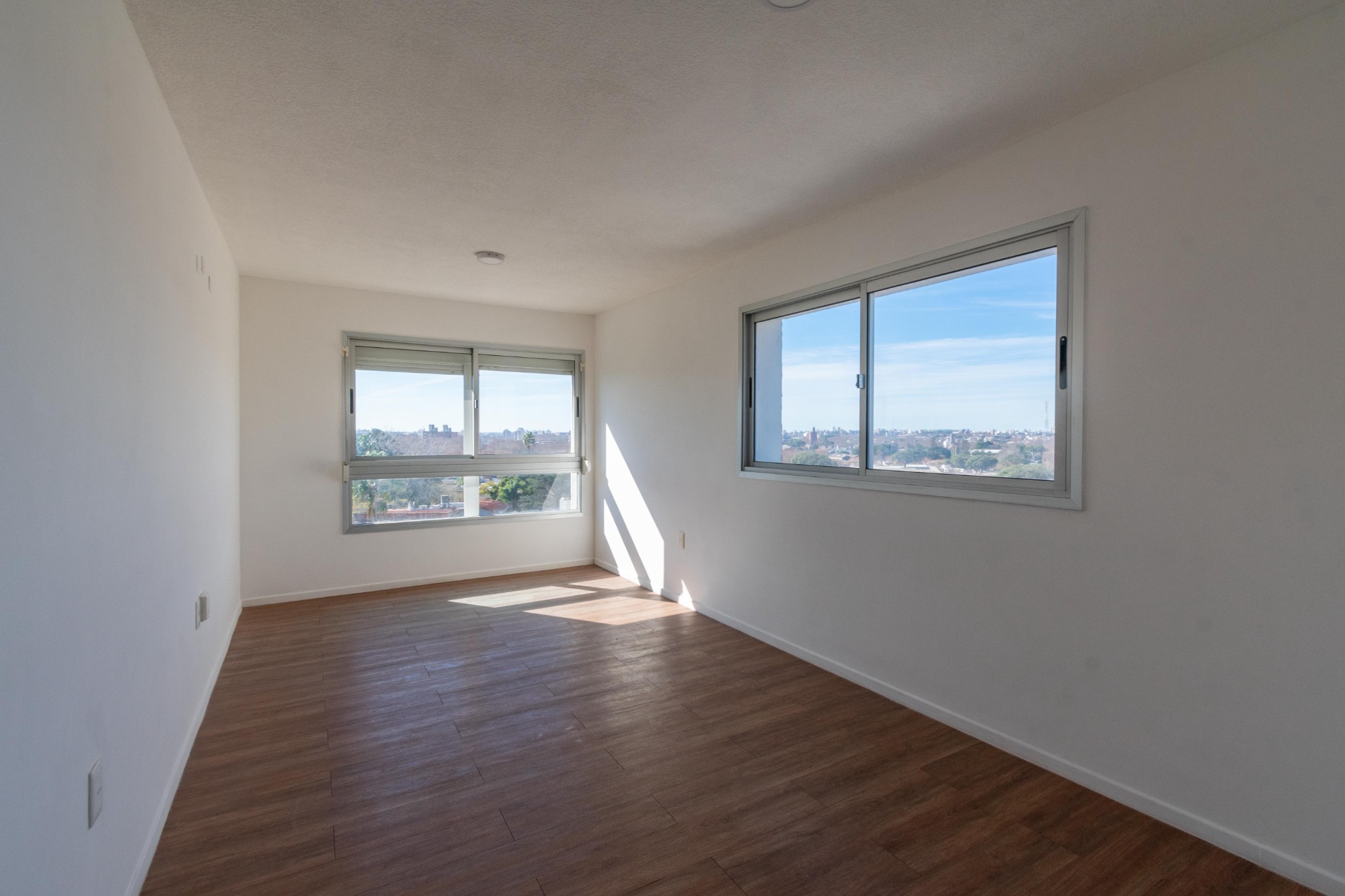 Venta Apartamento 2 Dormitorios Piso Alto