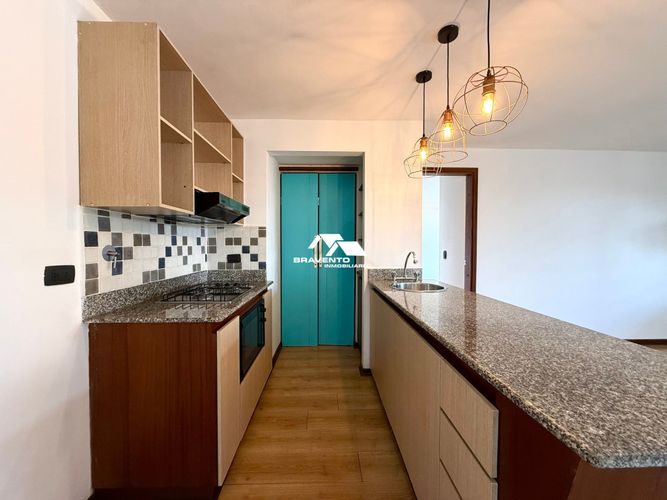 Apartaestudio en arriendo en El Tesoro, Medellín, 70 m² · foto 4 de 16