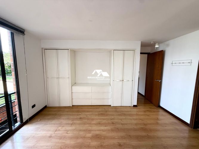 Apartaestudio en arriendo en El Tesoro, Medellín, 70 m² · foto 9 de 16