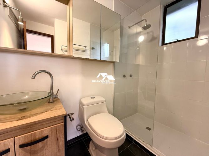 Apartaestudio en arriendo en El Tesoro, Medellín, 70 m² · foto 10 de 16