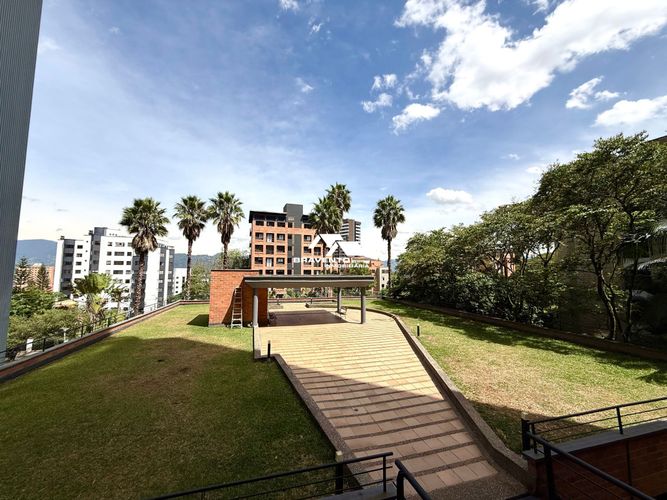 Apartaestudio en arriendo en El Tesoro, Medellín, 70 m² · foto 16 de 16