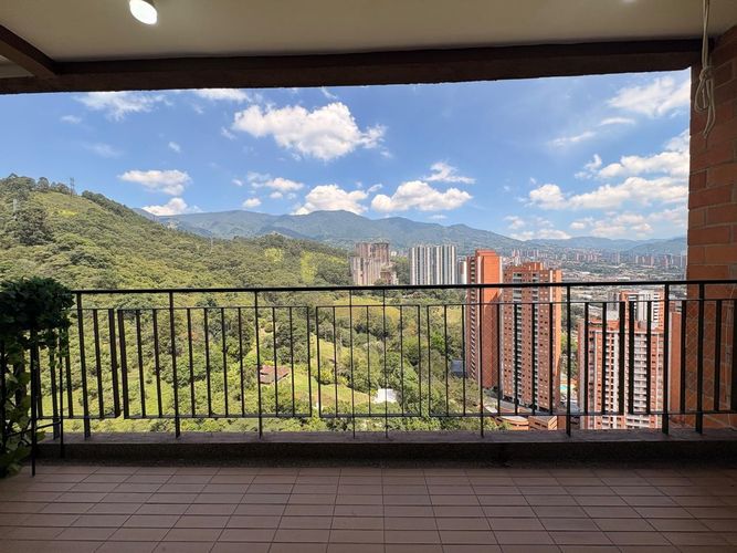 Apartamento de 3 alcobas en venta en Tres Esquinas, Sabaneta, 67 m² · foto 15 de 15