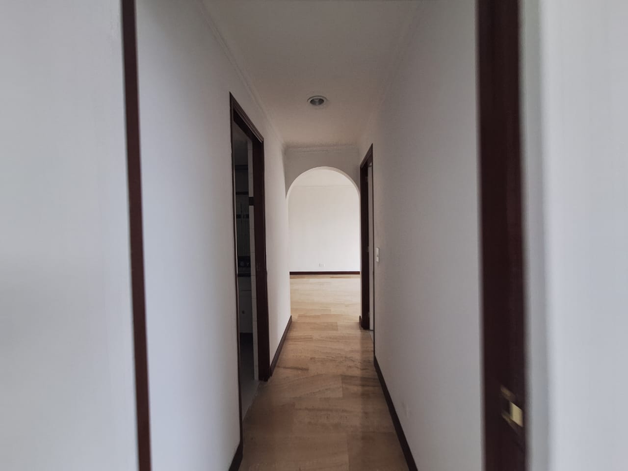 Apartamento en venta en Castropol, Medellín · foto 4 de 23