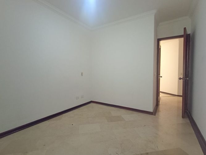 Apartamento de 3 alcobas en arriendo en Laureles, Medellín, 109 m² · foto 14 de 19