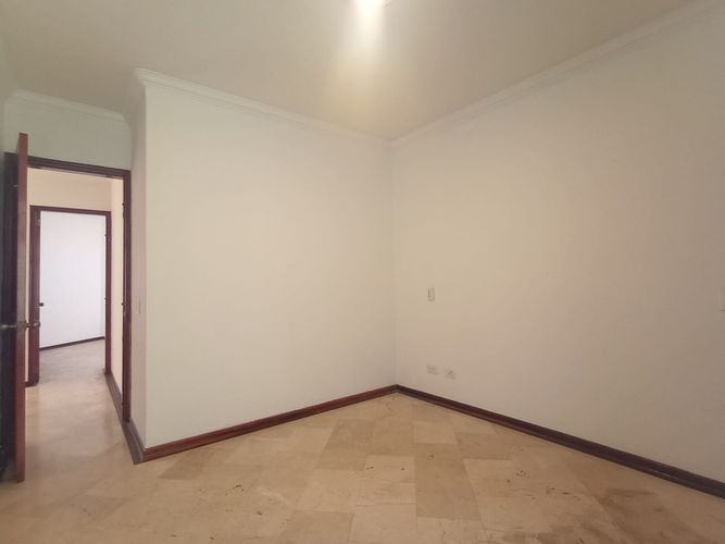 Apartamento de 3 alcobas en arriendo en Laureles, Medellín, 109 m² · foto 12 de 19