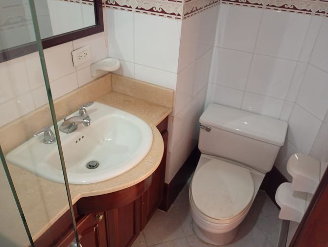 Apartamento de 3 alcobas en arriendo en Laureles, Medellín, 109 m² · foto 17 de 19