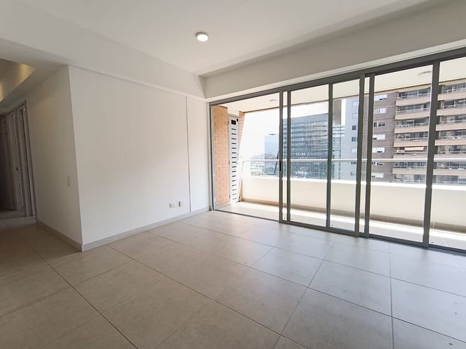 Apartamento de 3 alcobas en arriendo en Villa Carlota, Medellín, 93 m² · foto 3 de 20