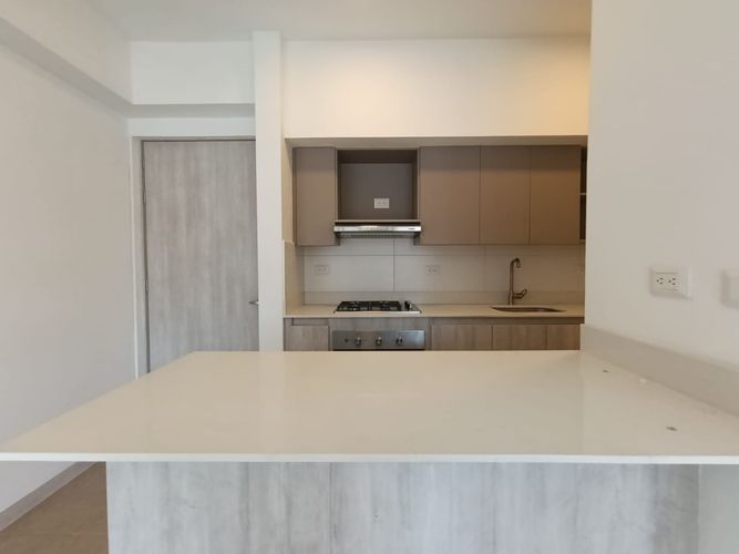 Apartamento de 3 alcobas en arriendo en Villa Carlota, Medellín, 93 m² · foto 8 de 20