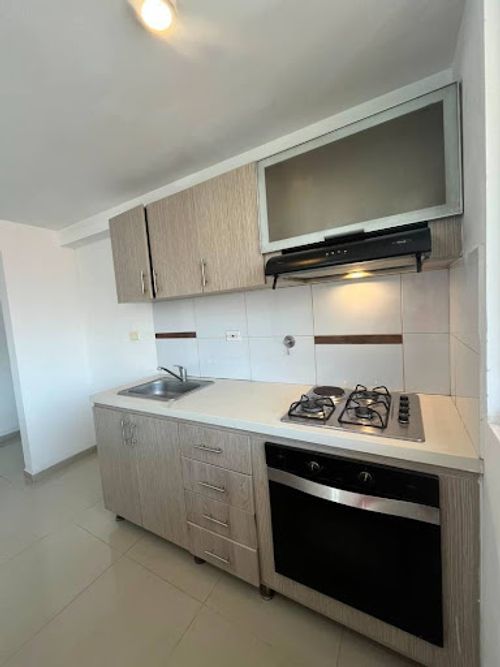 Apartamento de 3 alcobas en arriendo en Quintas Del Sol De La Mota, Medellín, 70 m² · foto 4 de 17