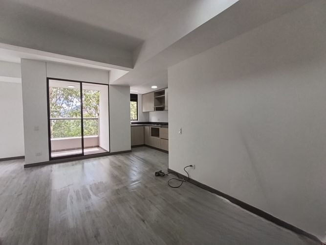 Apartamento de 2 alcobas en arriendo en San Diego, Medellín, 71 m² · foto 3 de 14