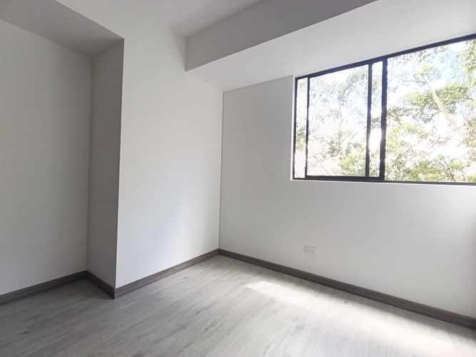 Apartamento de 2 alcobas en arriendo en San Diego, Medellín, 71 m² · foto 7 de 14