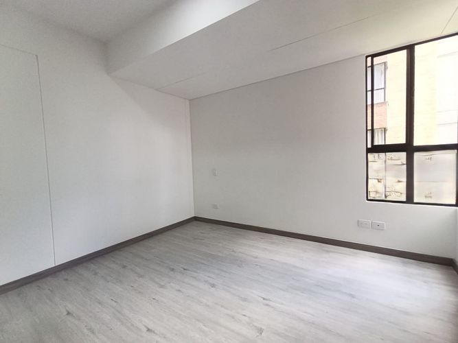 Apartamento de 2 alcobas en arriendo en San Diego, Medellín, 71 m² · foto 11 de 14