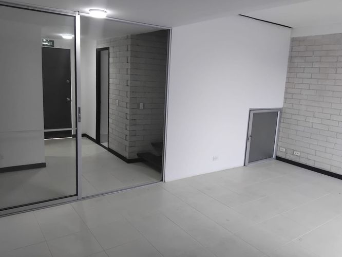 Oficina en arriendo en El Poblado, Medellín, 52 m² · foto 12 de 15