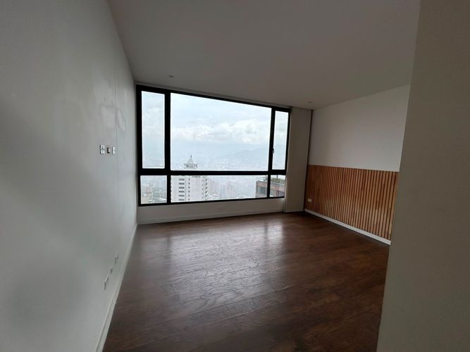 Apartamento de 3 alcobas en venta en El Poblado, Medellín, 280 m² · foto 10 de 19