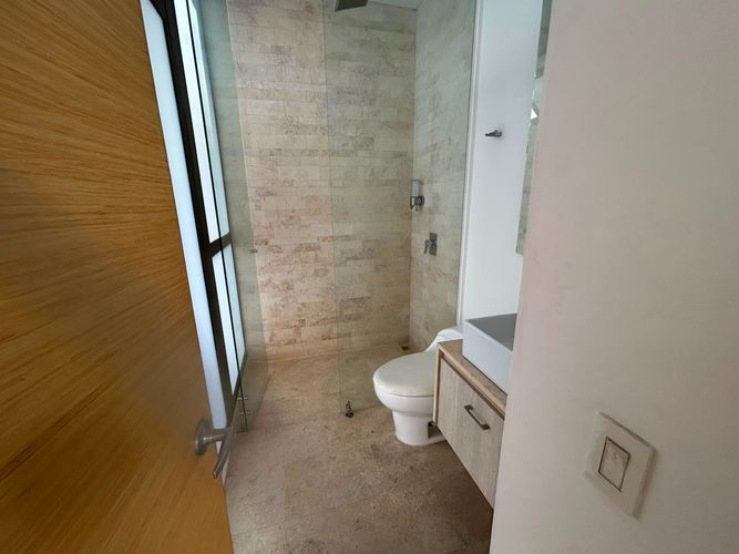 Apartamento de 3 alcobas en venta en El Poblado, Medellín, 280 m² · foto 17 de 19