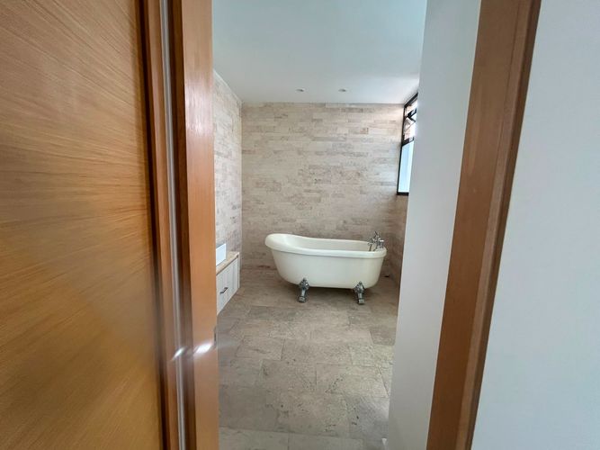 Apartamento de 3 alcobas en venta en El Poblado, Medellín, 280 m² · foto 15 de 19