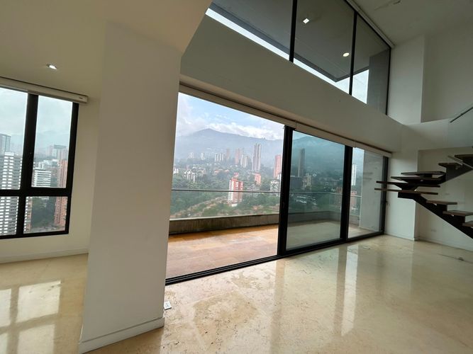 Apartamento de 3 alcobas en venta en El Poblado, Medellín, 280 m² · foto 3 de 19