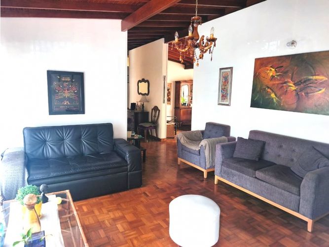 Casa de 3 alcobas en venta en Prado, Medellín, 185 m² · foto 2 de 14