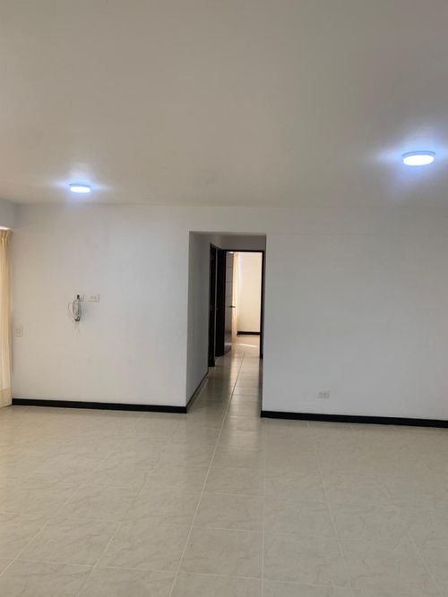 Apartamento de 3 alcobas en arriendo en Aves Maria, Medellín, 92 m² · foto 10 de 20