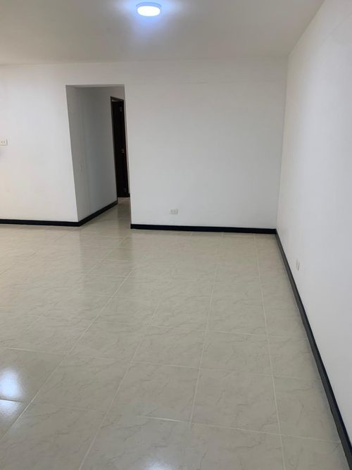 Apartamento de 3 alcobas en arriendo en Aves Maria, Medellín, 92 m² · foto 11 de 20
