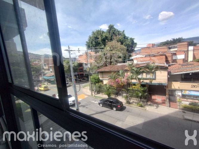 Local en arriendo en Calasanz, Medellín, 190 m² · foto 2 de 9