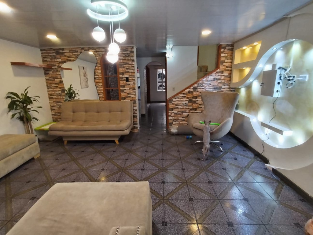 Casa en venta en Torremolinos, Bogotá · foto 4 de 24