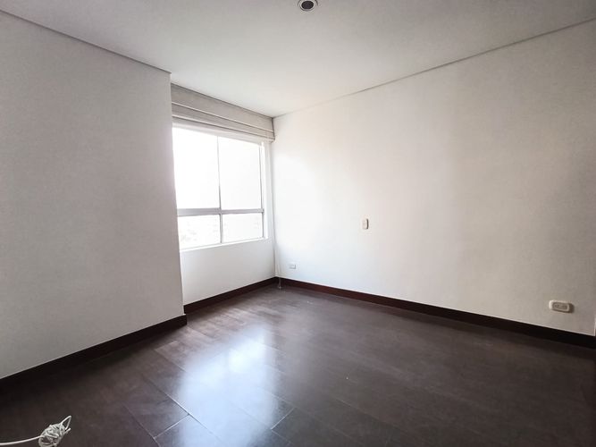 Apartamento de 3 alcobas en arriendo en El Poblado, Medellín, 147 m² · foto 5 de 20