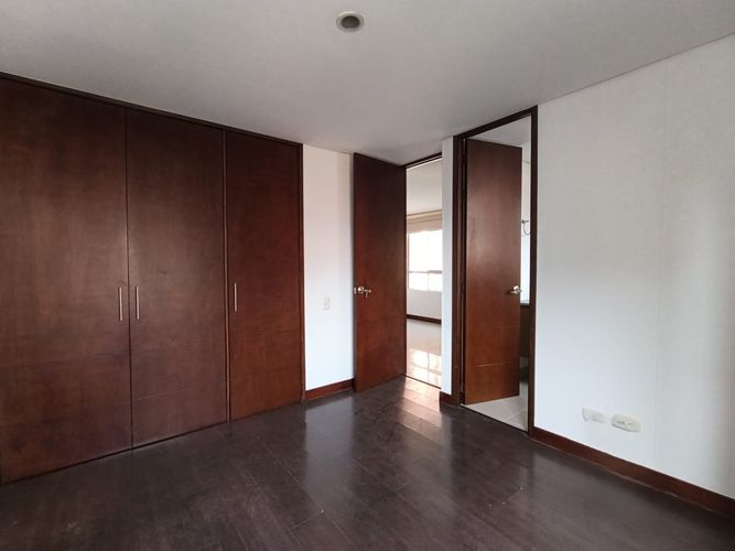 Apartamento de 3 alcobas en arriendo en El Poblado, Medellín, 147 m² · foto 6 de 20