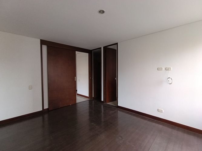 Apartamento de 3 alcobas en arriendo en El Poblado, Medellín, 147 m² · foto 13 de 20