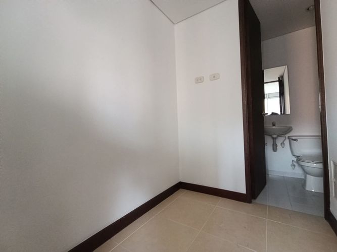Apartamento de 3 alcobas en arriendo en El Poblado, Medellín, 147 m² · foto 20 de 20