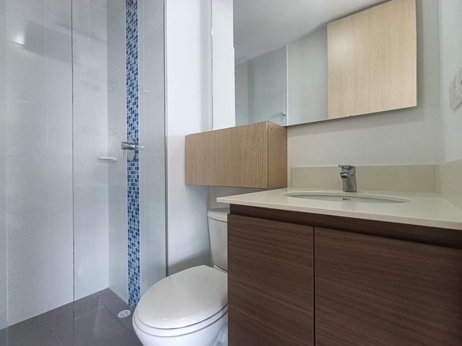 Apartamento de 2 alcobas en arriendo en Loma Del Indio, Medellín, 81 m² · foto 6 de 14