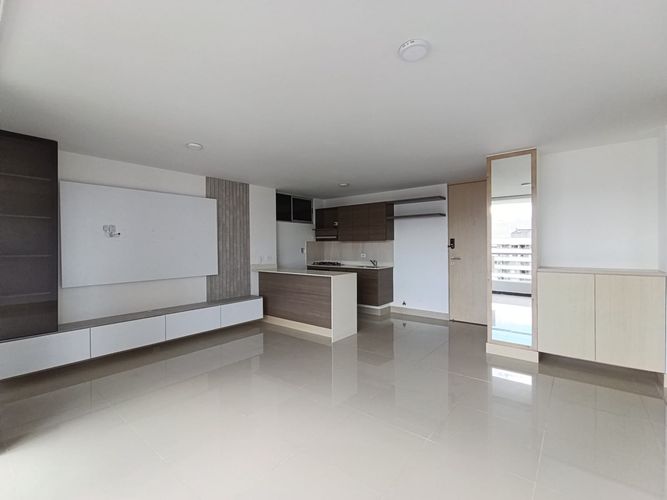 Apartamento de 2 alcobas en arriendo en Loma Del Indio, Medellín, 81 m² · foto 9 de 14