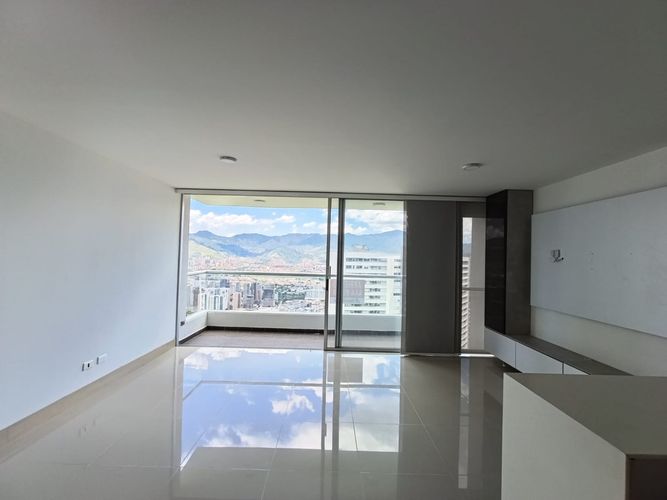 Apartamento de 2 alcobas en arriendo en Loma Del Indio, Medellín, 81 m² · foto 12 de 14