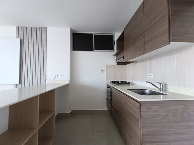 Apartamento de 2 alcobas en arriendo en Loma Del Indio, Medellín, 81 m² · foto 13 de 14