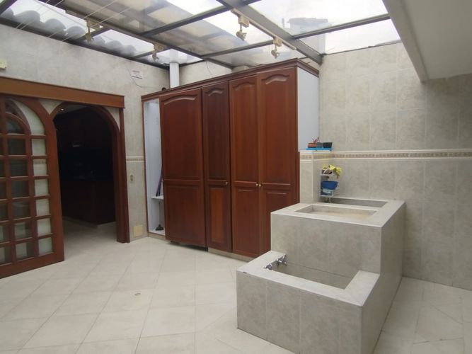 Casa de 4 alcobas en venta en Los Cedritos, Bogotá, 272 m² · foto 9 de 24