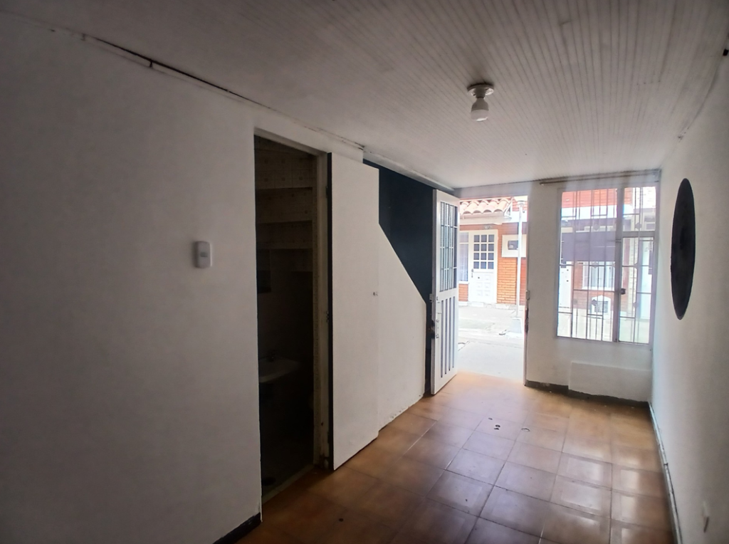 Casa en venta en El Poa, Bogotá · foto 3 de 14