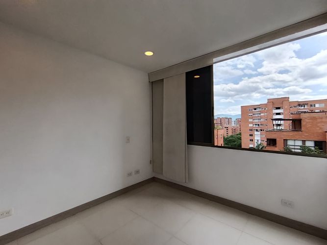 Apartamento de 3 alcobas en arriendo en El Poblado, Medellín, 108 m² · foto 9 de 19
