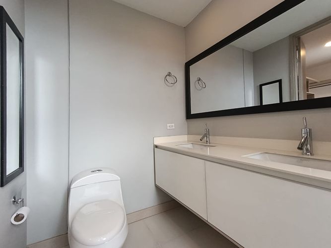Apartamento de 3 alcobas en arriendo en El Poblado, Medellín, 108 m² · foto 14 de 19