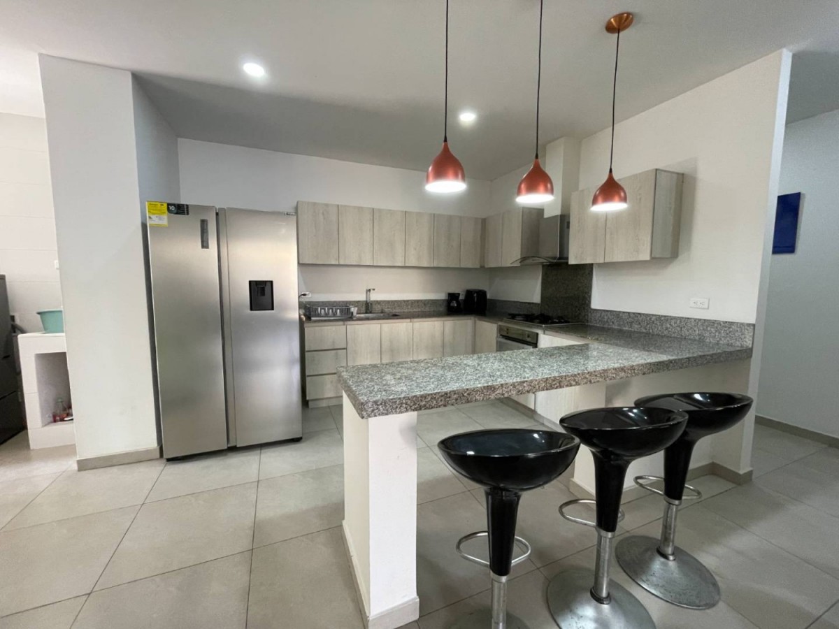 Departamento en alquiler con baja de precio en Riomar
