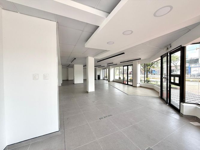 Local en arriendo en Avenida 30 De Agosto, Pereira, 160 m² · foto 3 de 10